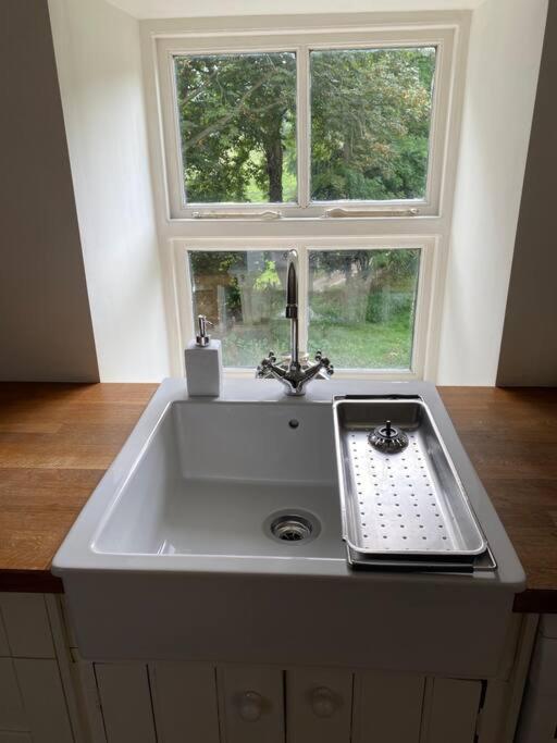 Luxury Peak District 2 Bedroom Boutique Cottage Two Dales Exterior photo