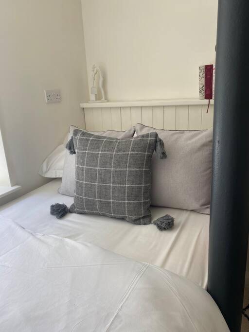 Luxury Peak District 2 Bedroom Boutique Cottage Two Dales Exterior photo
